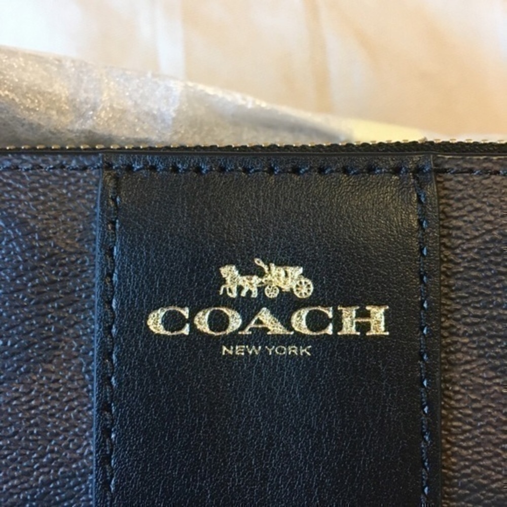 Coach black and brown signature coated canvas wristlet NWT - Picture 14 of 16